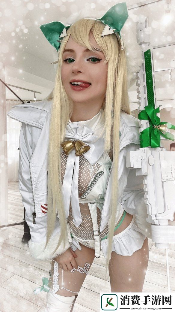 艾什莉體模曬出妮姬COS